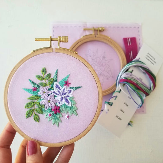 Jessica Long Embroidery Kit Cozy Harvest (Beginner) - The Websters