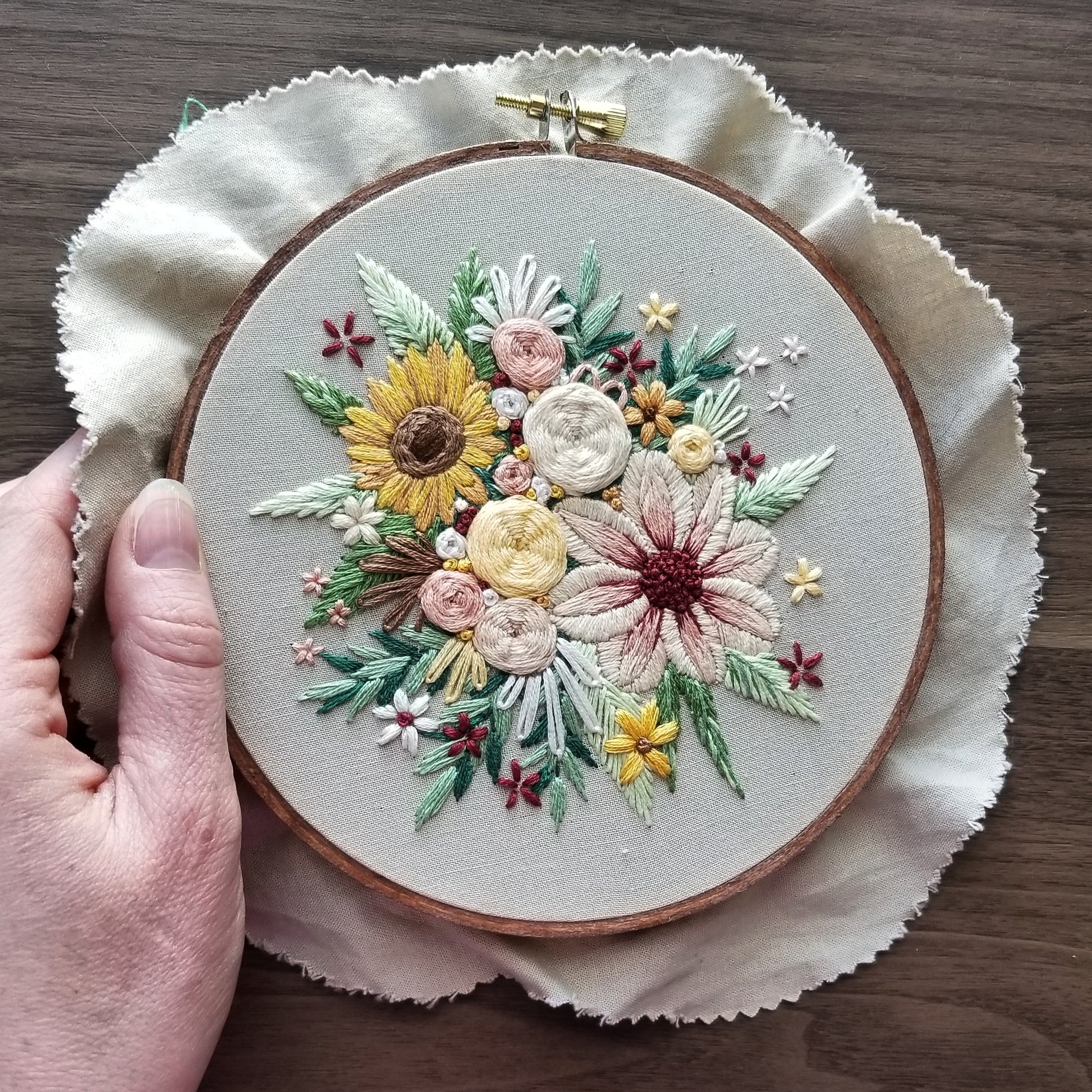 Jessica Long Embroidery Kit Floral Harvest
