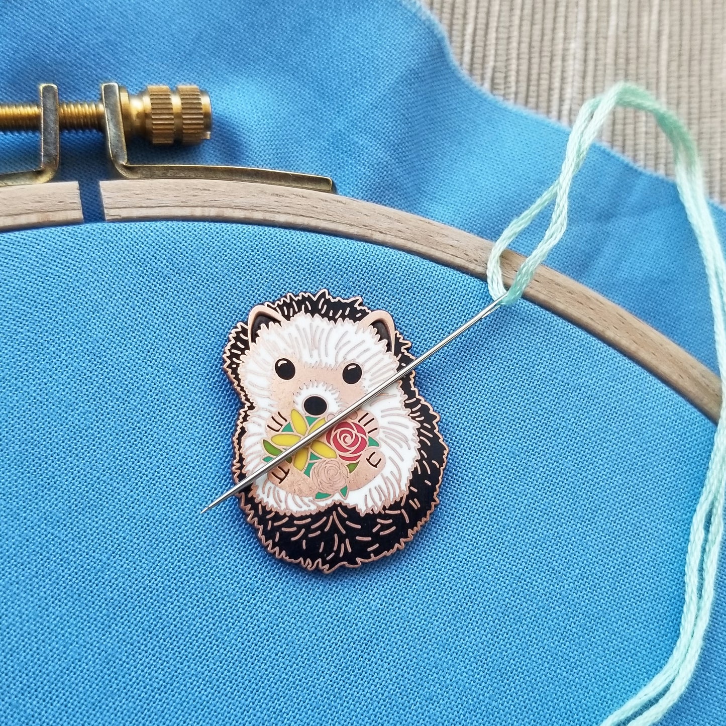 Hedgehog Enamel Needle Minder